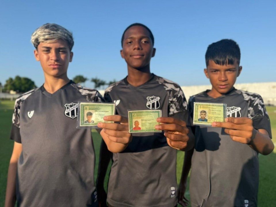 斯对阵格雷 斯对阵格雷